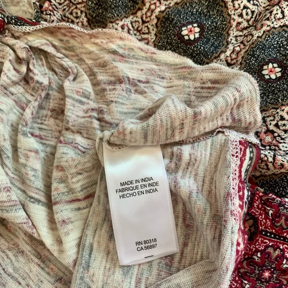 Lucky Brand 🍀 Medallion Tie-Front Tee - Picture 6 of 6